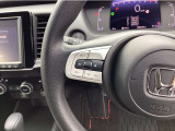 【ステリモ】ステアリングリモコンスイッチにてオーディオ操作可能となっており、運転にも集中できます。少しでも視線移動を減らし事故に遭う確率を下げます。