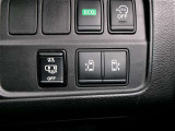 両側電動スライドドア装備です。運転席からボタン操作で開閉できます