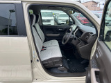 1列目シートです。足元までゆったりとご乗車頂けます!!