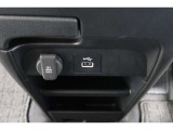 スマートフォンなどの音楽再生が可能なUSB接続ジャック装備車両です♪♪♪