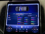 車内を彩るアンビエントライト。いつでもお好みの室内空間を演出してください。