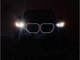 ☆BMWの代名詞とも言える【キドニーグリル】一目見ただけでBMW車であると認識できる確固たるアイコンとして存在感を放ちます☆
