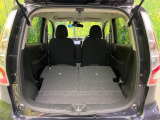 普段のお買い物や通勤、送迎等に十分な荷室スペースを確保しております。セカンドシートを倒すと、大きな荷物の積載も可能です♪