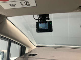 いくら安全運転をしていても、事故に巻き込まれることもあります。万が一の時に証拠として使えるドライブレコーダーがついてます♪