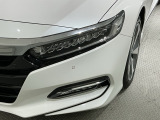 LEDヘッドライトは、点灯の瞬間から最大光量を発揮し、突然暗くなるトンネルなどでの安定感を高めます。