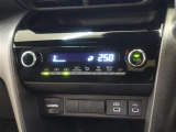 オートエアコンを装備しております!自動で調整してくれますので、車内も快適です☆