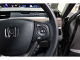 Hondaセンシングの機能のひとつ、アダプティブクルーズコントロール付!アクセルから足を離しても設定したスピードと前車との車間を保ち走行してくれます!車線維持もアシスト☆高速道路で疲労軽減ですね☆