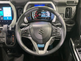 【純正革巻きステアリング】上質な革を使用することで、手にしっかり馴染みとても運転しやすいハンドルです♪