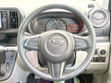 【ステアリングスイッチ】運転中、前方から目線をそらすことなく、オーディオ等の操作が可能な便利機能!安心&快適なドライブを演出してくれます♪