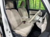 運転席シート廻りは使用感も少なく、良好な状態となっています。丁寧に使われていたことがよくわかりますね。