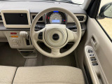 このハンドルを握った時に、車を所有している優越感を味わえますね