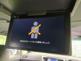 【フリップダウンモニター】大画面モニターで後席でもエンタメをお楽しみいただけます。小さなお子様にも大人気の装備です♪
