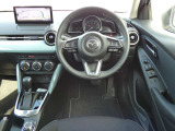 ステアリングヒーターが装備されています。寒い時期に快適な運転をサポートする機能です。