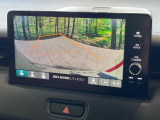 【バックカメラ】駐車時に後方がリアルタイム映像で確認できます。大型商業施設や立体駐車場での駐車時や、夜間のバック時に大活躍!運転スキルに関わらず、今や必須となった装備のひとつです!