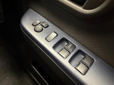 ご納車後の定期的点検に合わせて、「エンジンオイル&フィルター交換」を行うお得なメンテナンスパッケージの「安心メンテナンスパック」をおすすめしております。詳細については当店スタッフまでお尋ねください。