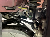 お車を安心してお乗りいただく為には、足回りの定期点検が欠かせません。サービスサポート(有償保証)では無料点検もご提供しており、安心のカーライフをお過ごしいただけるサポート体制が整っています。