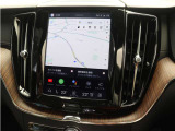 Googleのアプリとサービスがビルトインされ、スマホと同じように車両を直感的に操作できます。Googleマップが統合されており、リアルタイムの交通情報、音声操作によってより早く目的地に到着できます。