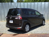 ボディクリーニング後、愛車をピカピカの状態へ保護するコーティング「ブライトパック」がおススメです!水垢がつきにくく、手入れがしやすくなりますよ!いつも愛車をきれいにしておきたい方におススメです。