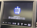 【メーカー純正ナビ】インテリアに溶け込むスタイリッシュな「専用設計」メーカーナビを装備♪視認性や操作性など基本性能にも優れ、より上質なカーライフをお楽しみいただけます。
