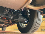 お車を安心してお乗りいただく為には、足回りの定期点検が欠かせません。サービスサポート(有償保証)では無料点検もご提供しており、安心のカーライフをお過ごしいただけるサポート体制が整っています。