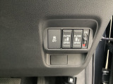 両側電動パワースライドドア仕様です!キーレスや運転席からスイッチ操作でも開閉可能です。お子様も安全な挟み込み防止付き!