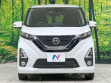弊社では、全車『修復歴なし』のお車のみ取り扱っております。専任バイヤーによる厳選した仕入れの後、入庫後の車両チェックを行い、ネクステージが認定した高品質な中古車をご提供しております。
