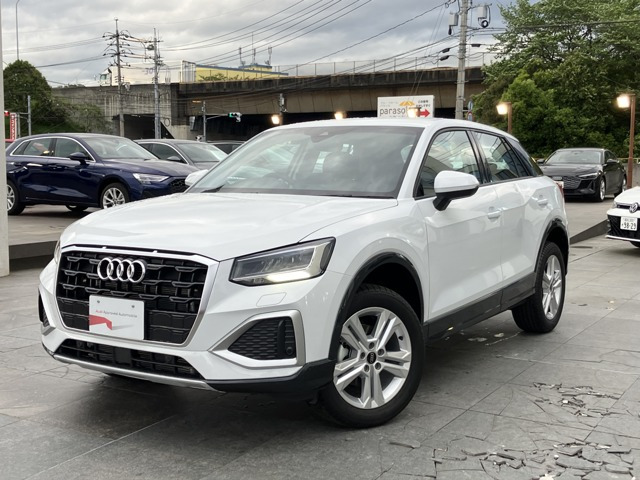 Q2 35 TFSI アドバンスド 