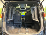 普段のお買い物や通勤、送迎等に十分な荷室スペースを確保しております。セカンドシートを倒すと、大きな荷物の積載も可能です♪