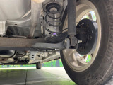 お車を安心してお乗りいただく為には、足回りの定期点検が欠かせません。サービスサポート(有償保証)では無料点検もご提供しており、安心のカーライフをお過ごしいただけるサポート体制が整っています。