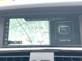 ●純正ナビ:一体感のあるナビは、高級感ある車内を演出してくれます。オーディオ機能も充実しておりますので、運転もより楽しめます♪
