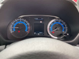 視認性の高いメーターで運転情報を的確に把握できます!