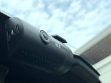 【ドライブレコーダー】ドライブレコーダー装備!走行中はもちろん、あおり運転や事故に遭遇した際、映像で記録し、万一のリスクに備えます。※記録用SDカードはお客様ご自身でご準備いただく必要があります。