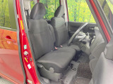 運転席シート廻りは使用感も少なく、良好な状態となっています。丁寧に使われていたことがよくわかりますね。
