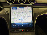 バックカメラにより駐車時の後方確認も楽にできます。