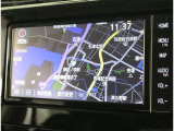 純正ナビを装備。タッチパネル式で使いやすく、お出かけもラクラクです。