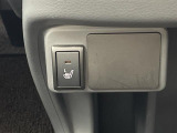 【シートヒーター】シートを温めてくれる暖房機器です!長時間座っていると負担が掛かりやすい背中や腰、または冬場などの寒い日に冷えやすい脚部に快適なぬくもりを伝えます。