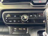 【 オートエアコン 】車内温度を感知して自動で温度調整をしてくれるのでいつでも快適な車内空間を創り上げます!//