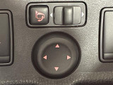 【エマージェンシーブレーキ】前方の車両や歩行者を検知し、衝突による事故回避をサポートします!機能には限界があるためご注意ください。