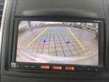 後退時も後方確認が出来るバックビューモニター付きです。
