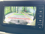 【バックカメラ】駐車時に後方がリアルタイム映像で確認できます。大型商業施設や立体駐車場での駐車時や、夜間のバック時に大活躍!運転スキルに関わらず、今や必須となった装備のひとつです!