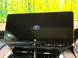 【12.3インチワイドナビ】高級感とインパクトのある大型ワイドナビを装備。各種オーディオ操作はもちろん、横長ワイド画面でのマップ2分割表示など、利便性も高いナビです♪