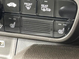 【シートヒーター】寒い日に重宝するシートヒーター!エアコンより早く温まってくれるので寒がりの人も安心ですね♪エアコンの温風は乾燥するから苦手、という方にもをおすすめです。