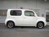 ワイド保証付(期間中走行距離無制限)全国の日産サービス工場にて保証が受けられるのでお出かけ時でも安心!