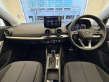 Q2 35 TFSI アドバンスド 