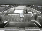 最近はパンク修理キットが標準ですね。タイヤの無い分軽量化と収納スペース確保できますね。
