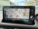 ナビゲーションはホンダコネクトディスプレイを装着しております。AM、FM、Bluetooth、フルセグTVがご使用いただけます。初めて訪れた場所でも道に迷わず安心ですね!