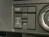 【片側電動スライドドア】電動で開閉可能なスライドドア!狭い駐車場も乗り降り快適で、強風で意図せずドアが開いてしまう心配もございません!運転席のボタンからも操作可能です♪