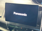 【大画面ナビ】人気の大型9インチナビを装備。存在感のある大画面はインパクト大!ナビ利用時のマップ表示は見やすく、テレビやDVDは臨場感がアップ!いつものドライブがグッと楽しくなります♪