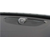 【Bowers&Wilkins ハイフィデリティ・オーディオシステム】精密にチューニングされたHi-Fiスピーカーと、革新的なフレッシュエア・サブウーファーを搭載。臨場感あふれるサウンドを届けます。