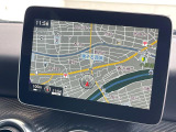 ●ベンツ純正ナビ:一体感のあるナビは、高級感ある車内を演出してくれます。Bluetooth再生などオーディオ機能も充実しておりますので、運転もより楽しめます♪